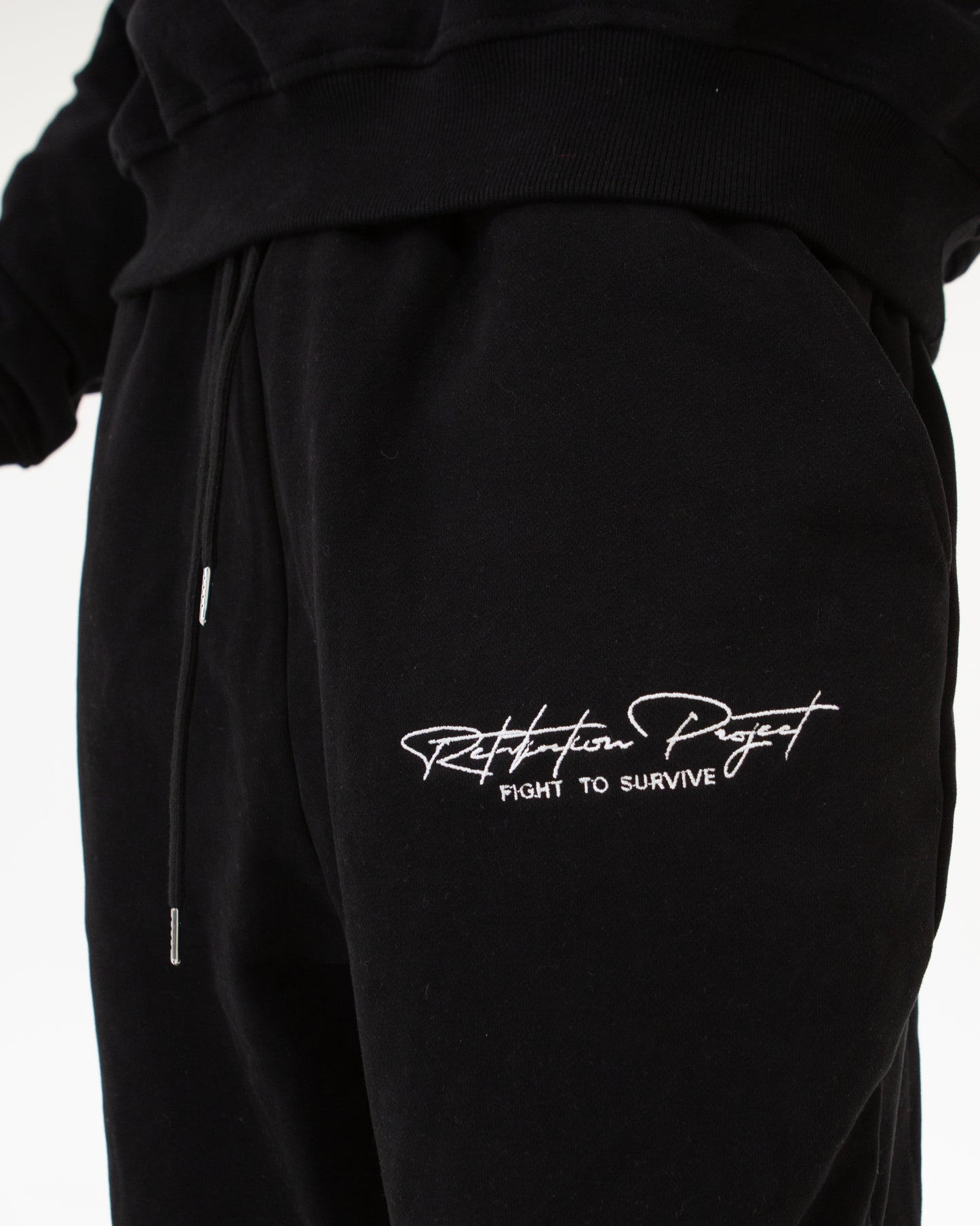 Signature Sweats | Black