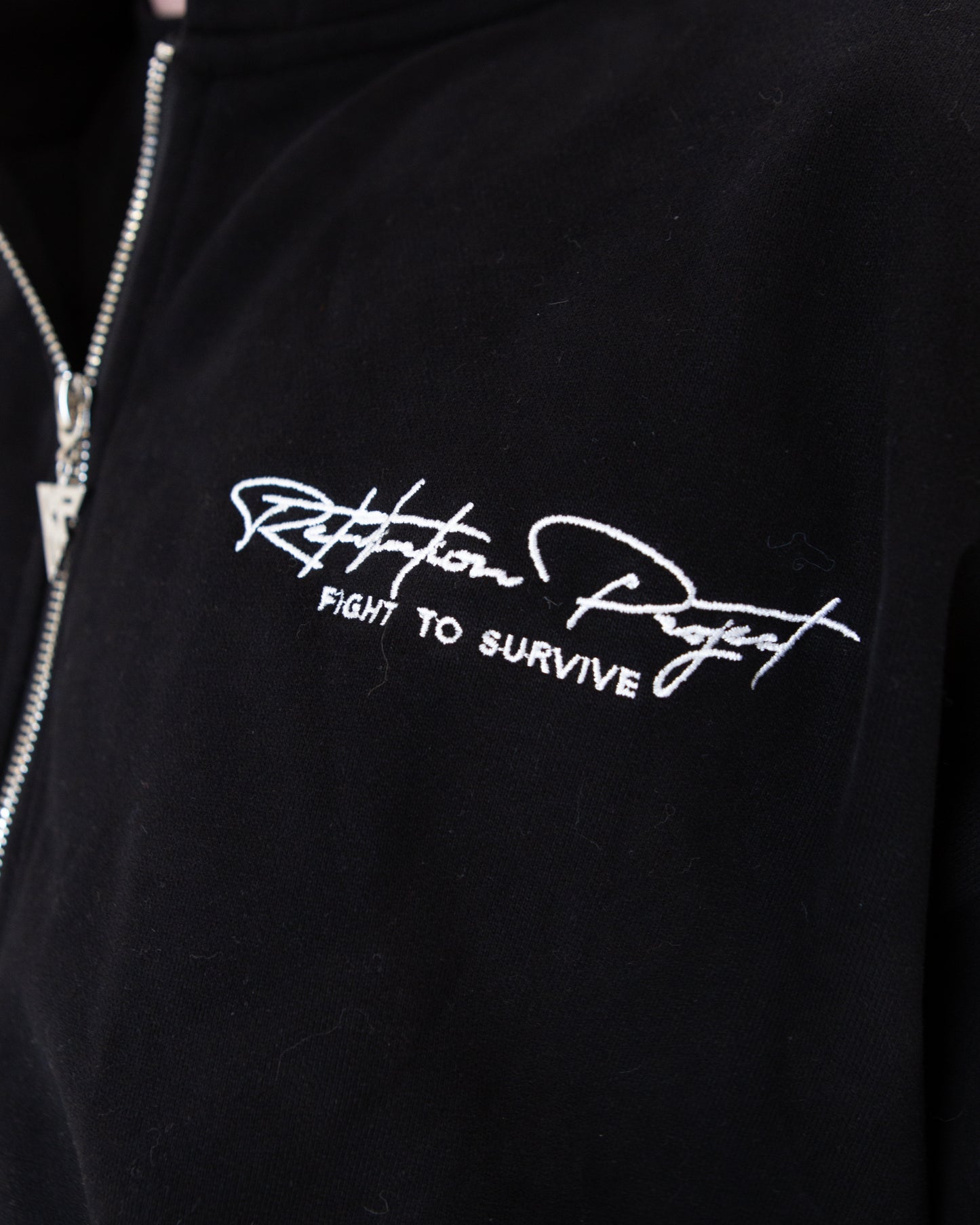 Signature Zip-Up | Black